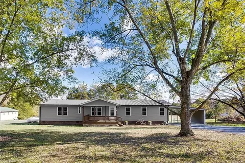 365 Pleasant Ridge Rd, Franklinville, NC 27248