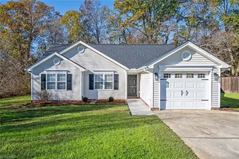 270 Summit Dr, Mocksville, NC 27028