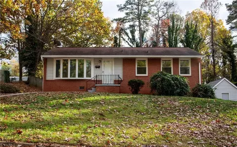 940 Anne Ave, Winston Salem, NC 27127