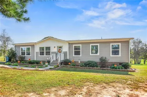 1254 Spring Meadow Dr, Woodleaf, NC 27054
