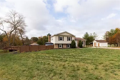 231 Patriot Ct, Kernersville, NC 27284