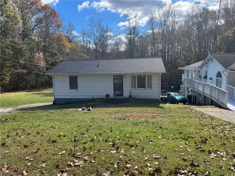 4915 Milton Dr, Winston Salem, NC 27105