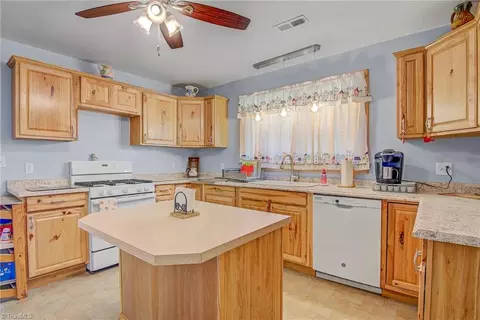 533 Fairbluff Ave, Salisbury, NC 28146 photo 19