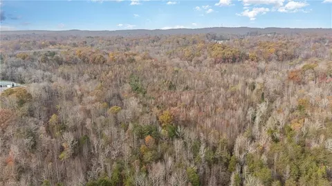 6159 Hideaway Ln, Trinity, NC 27370 photo 9