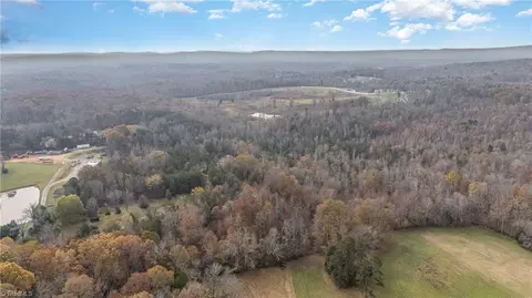 6159 Hideaway Ln, Trinity, NC 27370 photo 11
