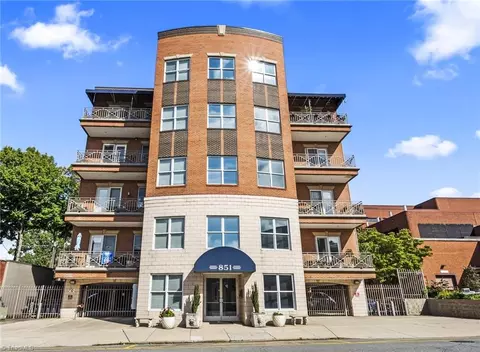 851 4th St W #22, Winston Salem, NC 27103