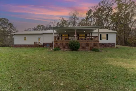 205 Mr Henry Rd, Mocksville, NC 27028