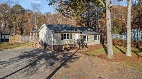 170 Belton Rd, Stoneville, NC 27048