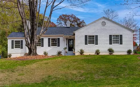 817 Shoreland Rd, Winston Salem, NC 27106