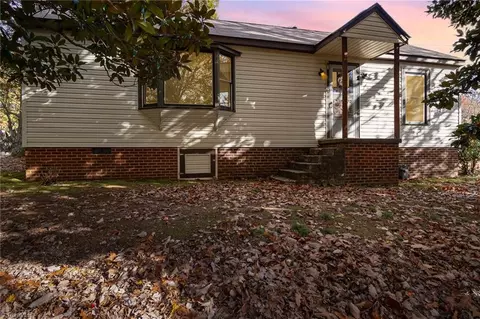 586 Mccrary St, Asheboro, NC 27205
