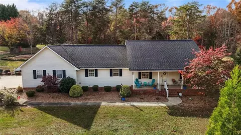 7701 Alcorn Rd, Greensboro, NC 27409