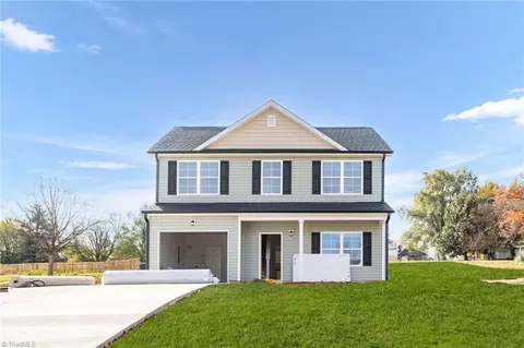627 East St, Reidsville, NC 27320