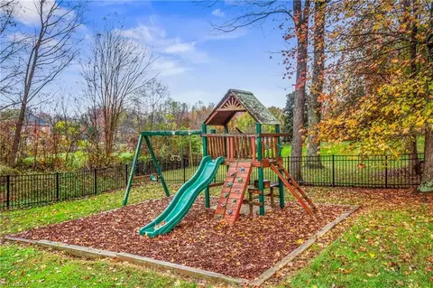 7479 Fox Chase Dr, Trinity, NC 27370 photo 46