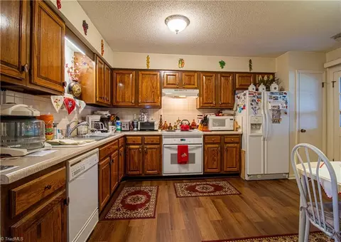 4654 Pineview Dr, Trinity, NC 27370 photo 21