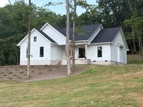 115 Mountain Laurel Trl, Eden, NC 27288