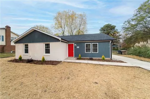 4702 Wakewood Dr, Greensboro, NC 27407