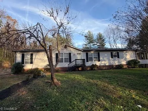 178 Bruno Ln, Boomer, NC 28606