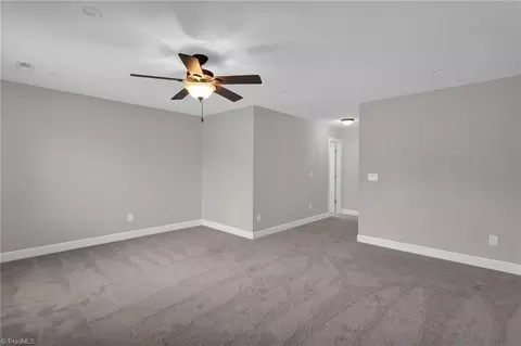 2710 Splitbrooke Dr, High Point, NC 27265 photo 30