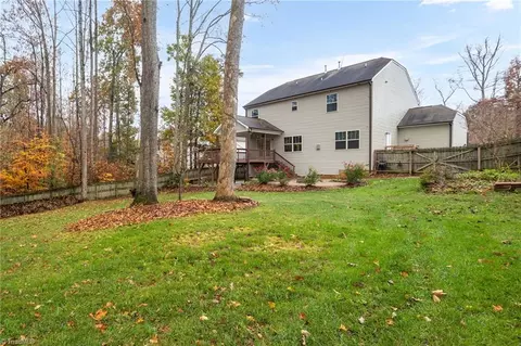 2710 Splitbrooke Dr, High Point, NC 27265 photo 42