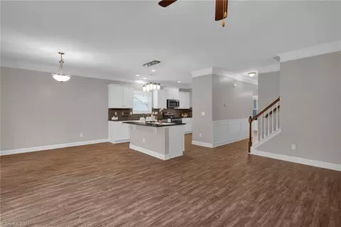 2710 Splitbrooke Dr, High Point, NC 27265 photo 19