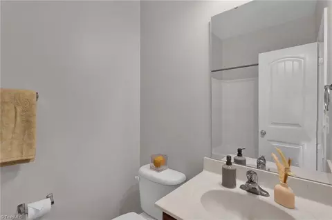 2710 Splitbrooke Dr, High Point, NC 27265 photo 22