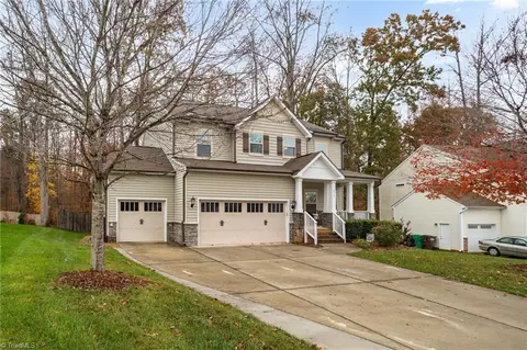 2710 Splitbrooke Dr, High Point, NC 27265 photo 3