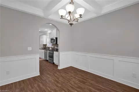 2710 Splitbrooke Dr, High Point, NC 27265 photo 9