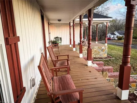 Exterior - 105 Dodson St, Pilot Mountain, NC 27041 photo 6 of 7