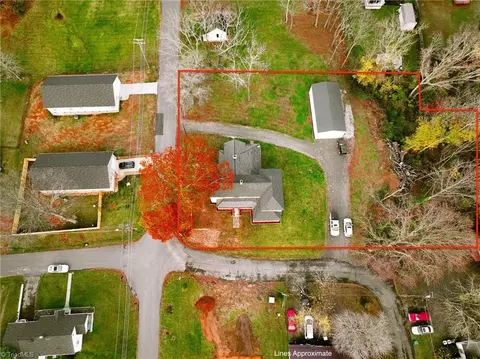 View/Area - 105 Dodson St, Pilot Mountain, NC 27041 photo 1 of 1