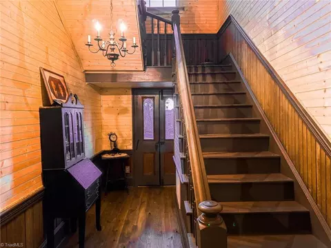 Entry Way - 105 Dodson St, Pilot Mountain, NC 27041 photo 1 of 2