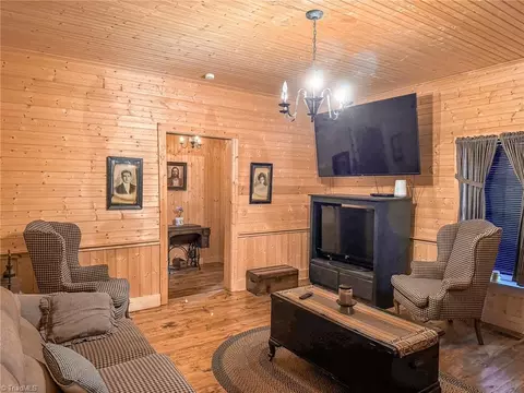 Living - 105 Dodson St, Pilot Mountain, NC 27041 photo 2 of 3