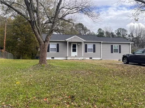 410 Coe Ave, High Point, NC 27263