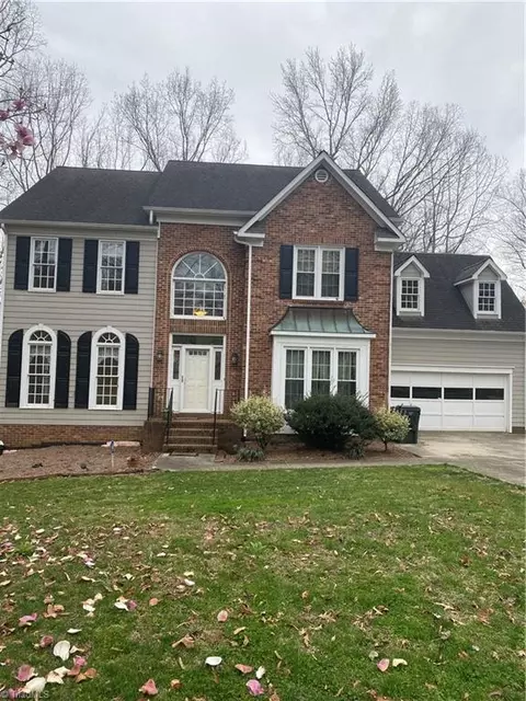 1909 Glenacre Ct, Kernersville, NC 27284