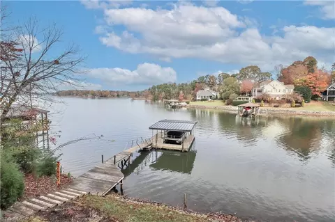 110 Fern Haven Ln, Mooresville, NC 28117