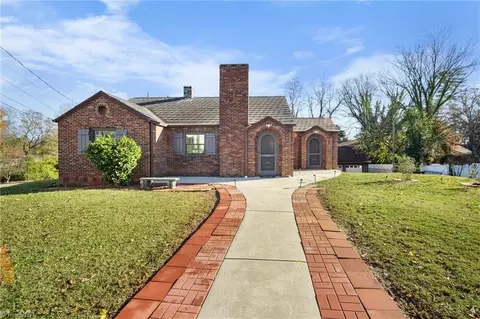 609 Westside Dr, Lexington, NC 27292