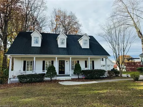 520 Adams Gate Rd, Winston Salem, NC 27107
