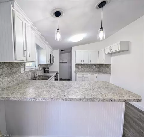 152 Paynetown Rd, Mount Airy, NC 27030 photo 5