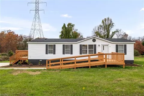 210 Westminister Ave, Reidsville, NC 27320