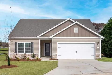 248 Dixieland Ct, King, NC 27021