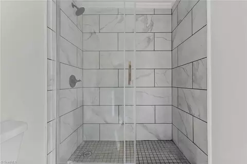 Bath - 1424 Johnson St, High Point, NC 27262 photo 2 of 4