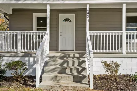 Exterior - 1424 Johnson St, High Point, NC 27262 photo 6 of 9