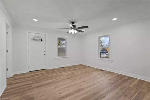Living - 1424 Johnson St, High Point, NC 27262 photo 2 of 4