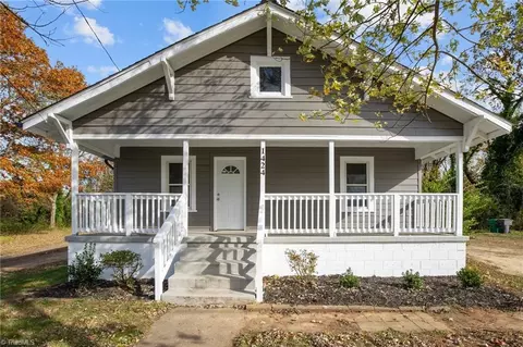 Exterior - 1424 Johnson St, High Point, NC 27262 photo 2 of 9