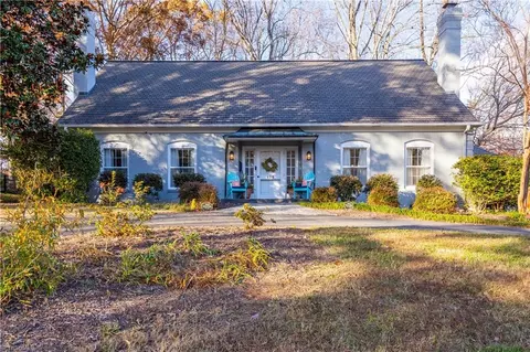 125 Hearthside Dr, Winston Salem, NC 27104