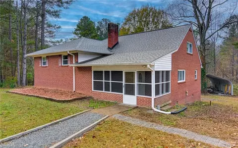 4060 Langden Dr, Winston Salem, NC 27107