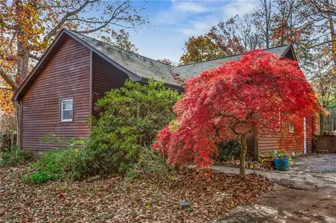 5503 Cates Dr, Greensboro, NC 27409
