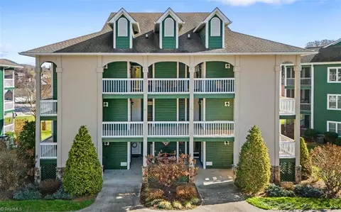 155 Birkdale Ct #C1, Jefferson, NC 28640