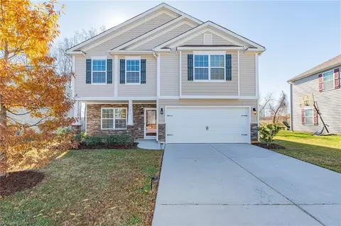 1411 Glenwater Dr, Kernersville, NC 27284