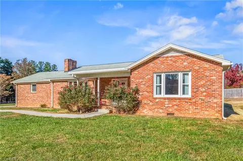 112 Stafford Anx, Kernersville, NC 27284