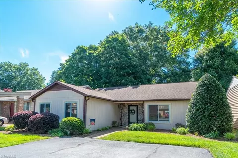 136 Fairway Dr, Bermuda Run, NC 27006